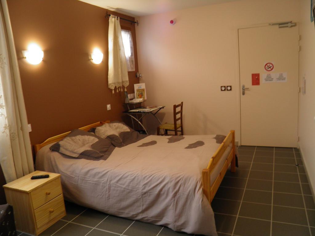 Auberge Des Pyrenees Sainte-Marie-de-Campan Room photo