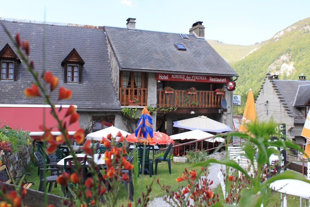 Auberge Des Pyrenees Sainte-Marie-de-Campan Exterior photo
