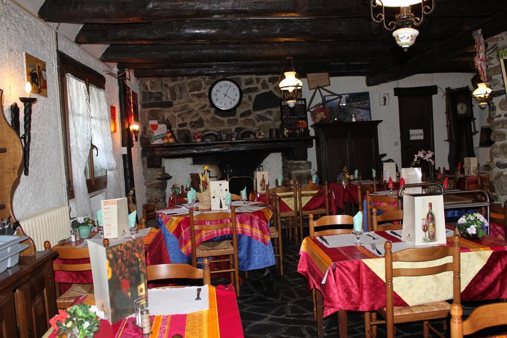 Auberge Des Pyrenees Sainte-Marie-de-Campan Exterior photo