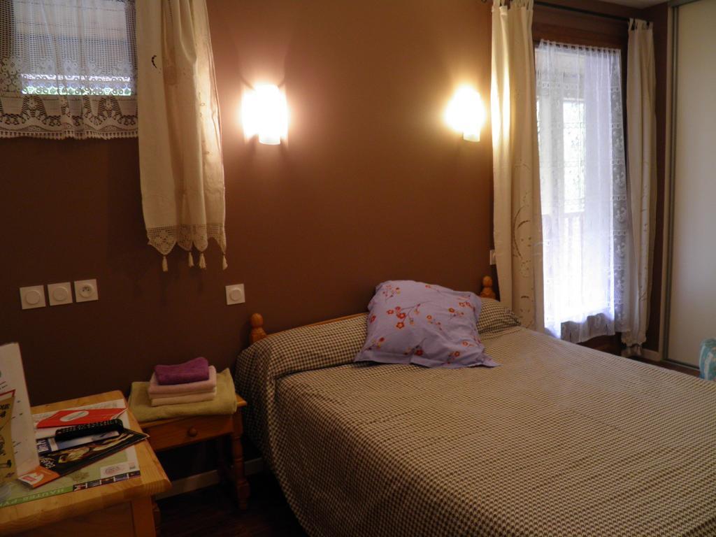 Auberge Des Pyrenees Sainte-Marie-de-Campan Room photo